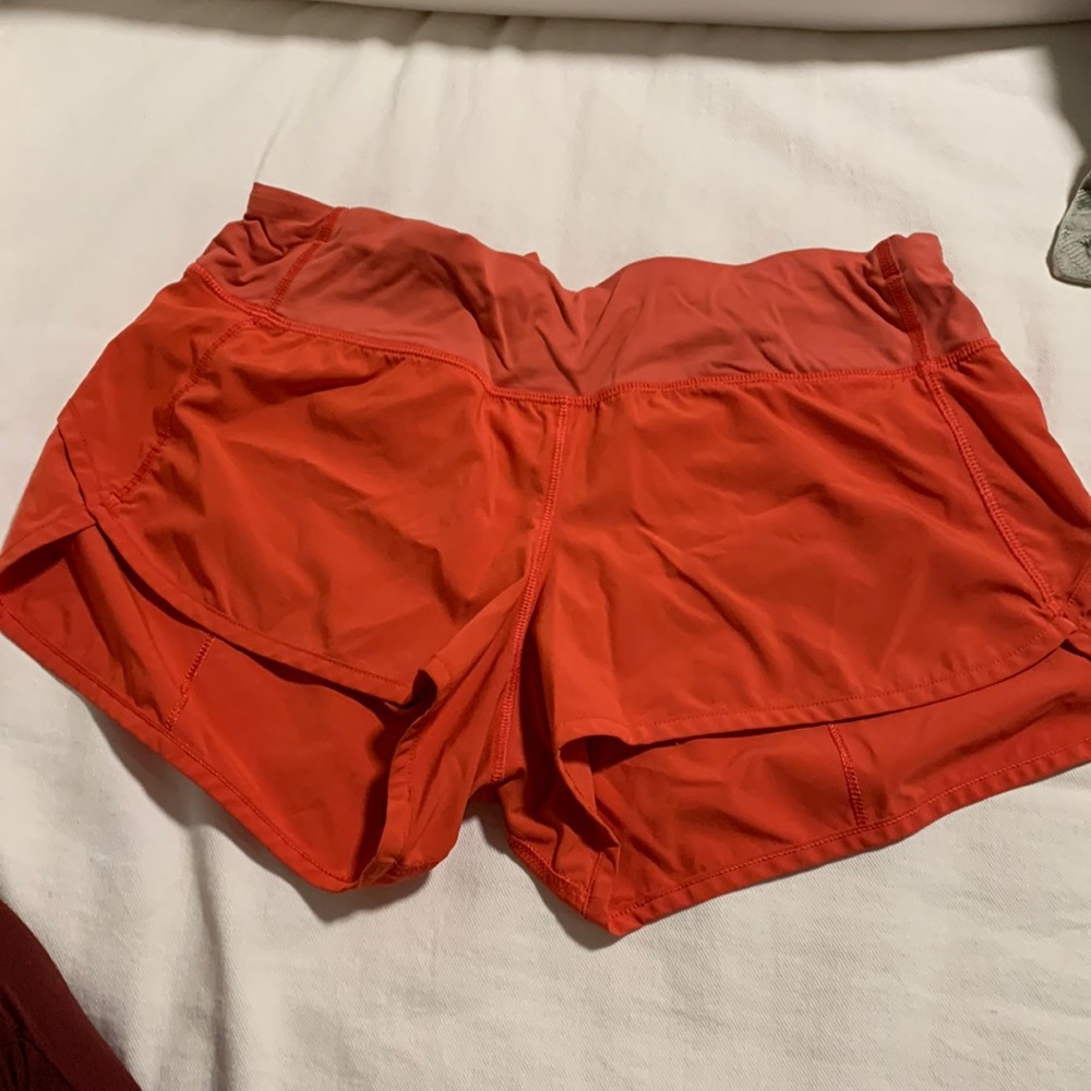 Size 6 lululemon shorts